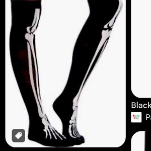 Skeleton socks